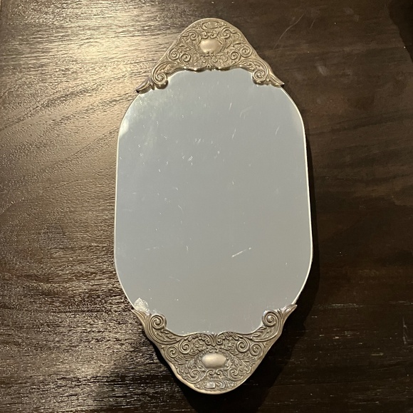 Vintage Vanity Set - Picture 3 of 6